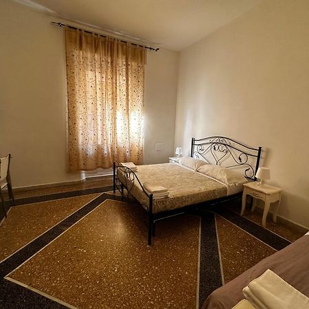Holiday Pisa Gare 2 المظهر الخارجي الصورة