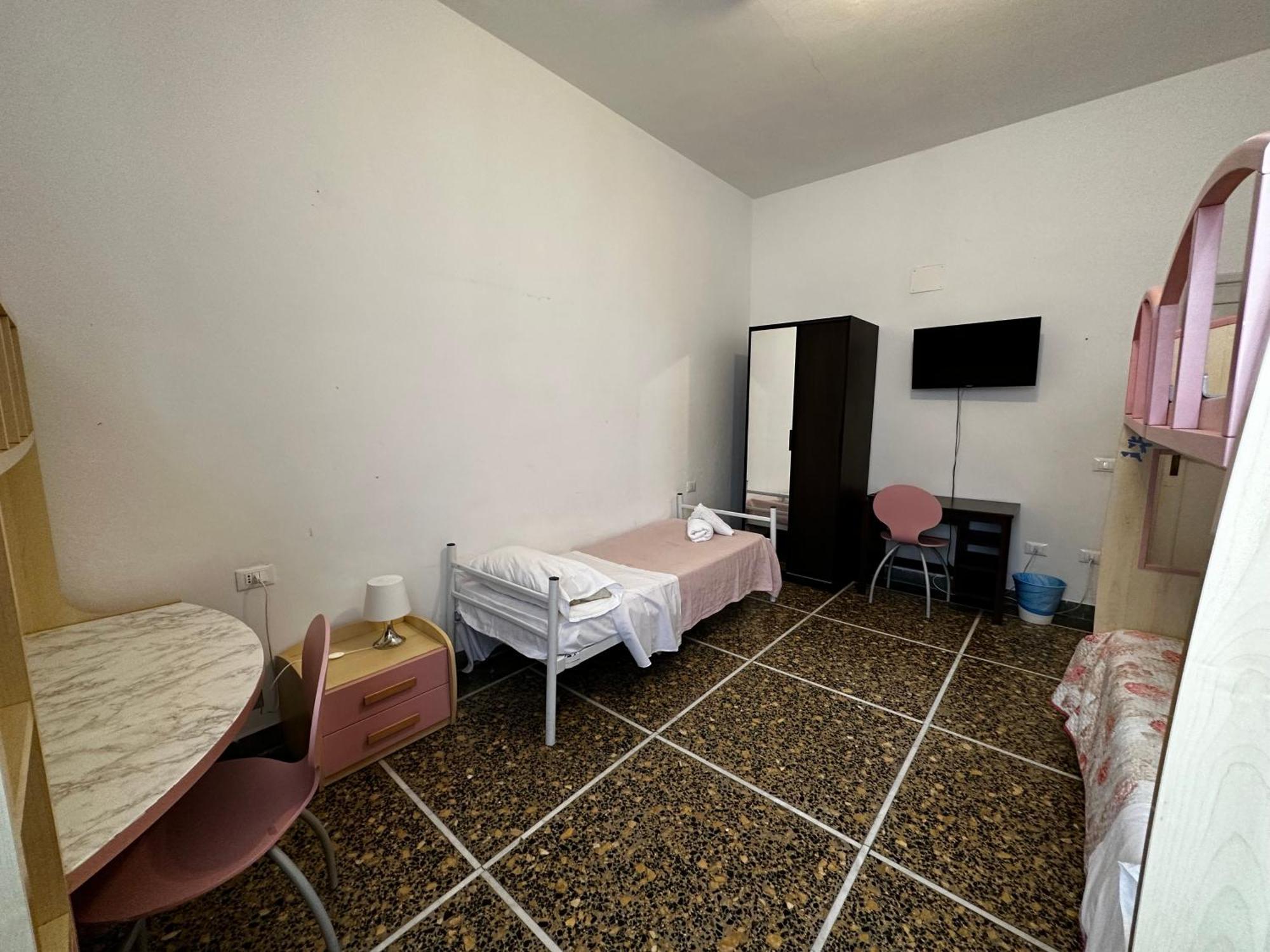 Holiday Pisa Gare 2 المظهر الخارجي الصورة